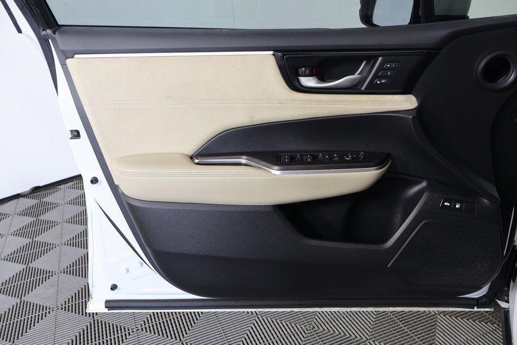 used 2019 Honda Clarity Plug-In Hybrid car, priced at $18,995