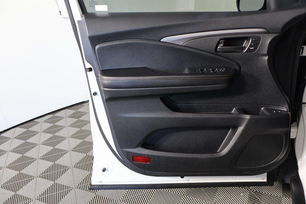 used 2023 Honda Passport car, priced at $32,400