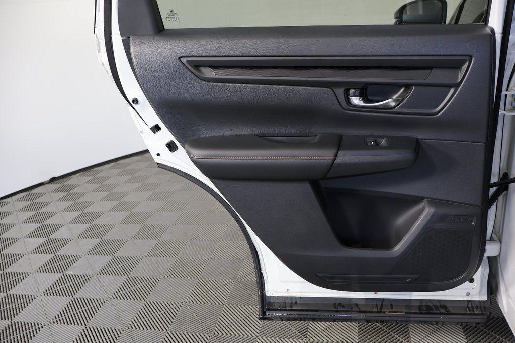 used 2025 Honda CR-V Hybrid car, priced at $34,800