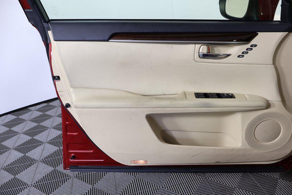 used 2013 Lexus ES 350 car, priced at $13,795