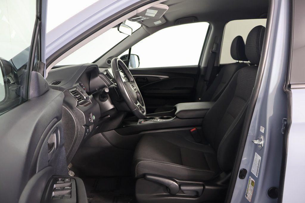 used 2025 Honda Ridgeline car, priced at $33,995