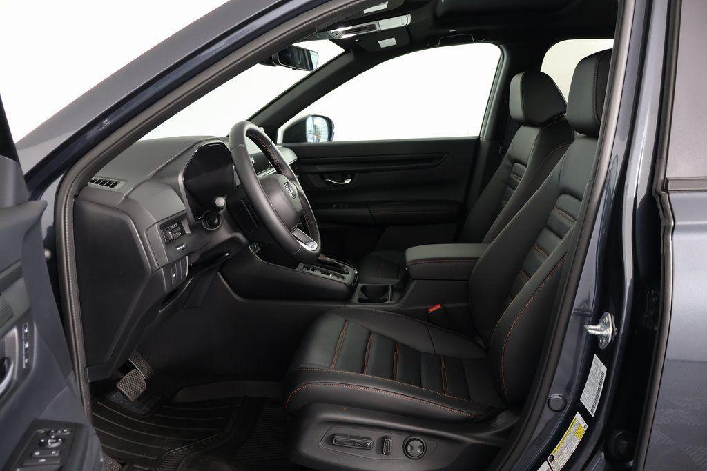 new 2026 Honda CR-V Hybrid car, priced at $41,675