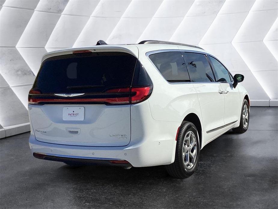 new 2023 Chrysler Pacifica car, priced at $51,518