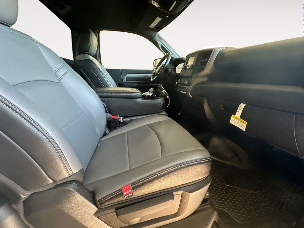 new 2022 Ram 2500 car, priced at $41,995