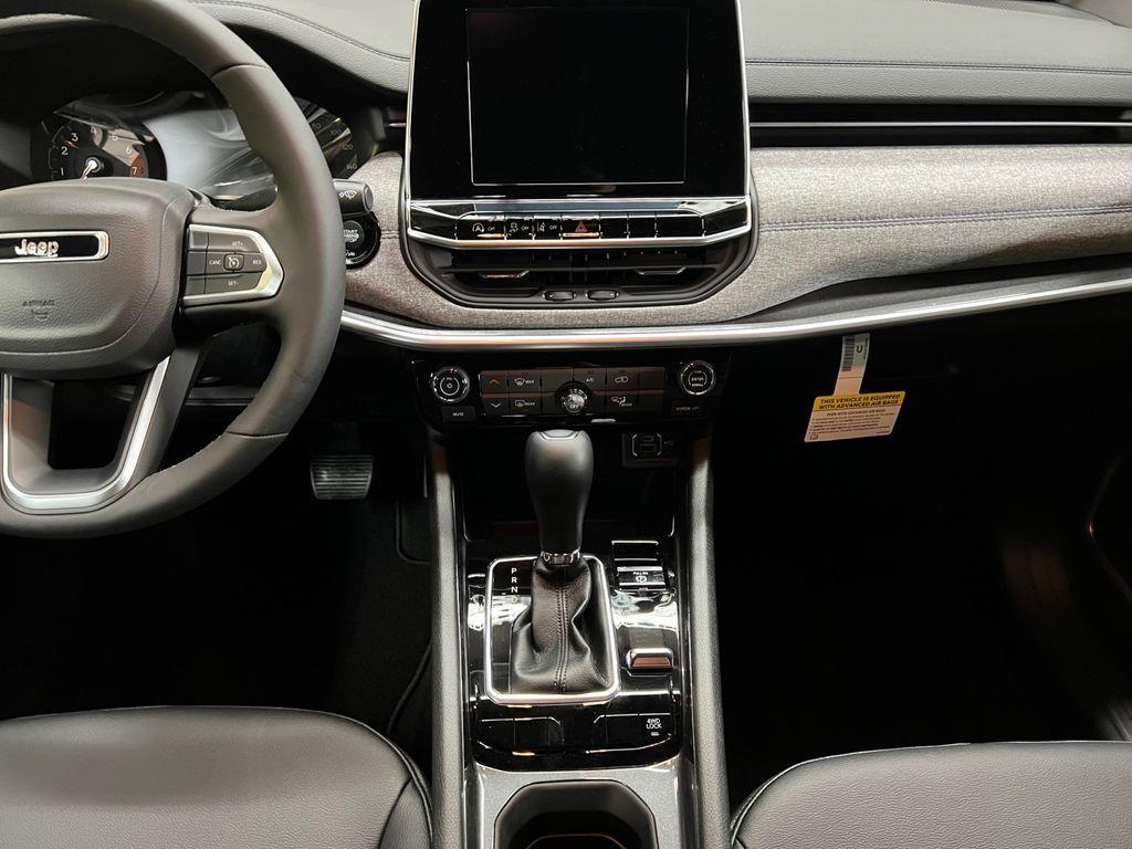 new 2025 Jeep Compass car, priced at $29,558