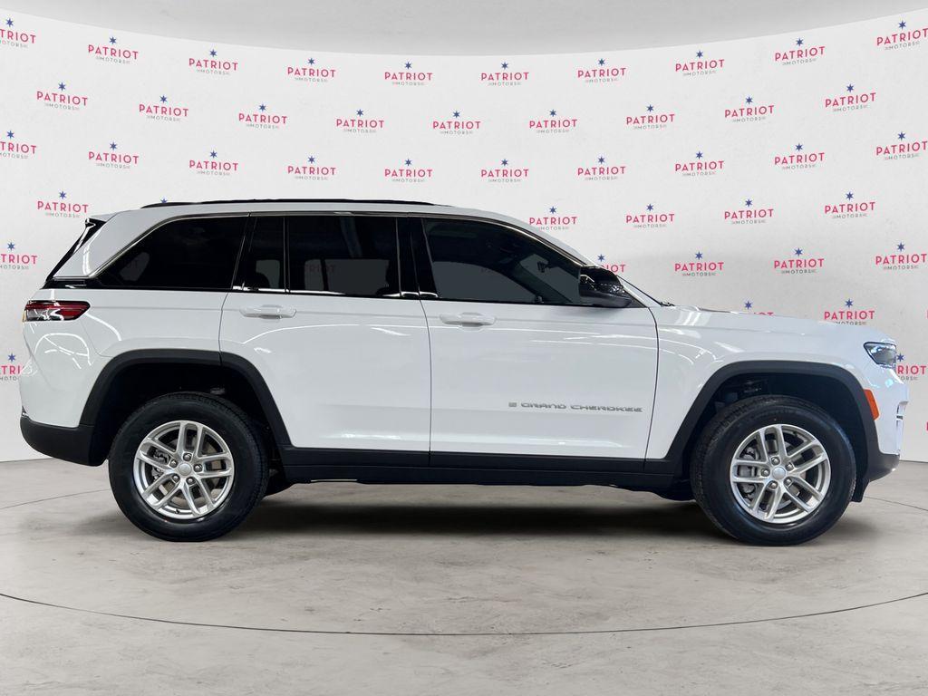 new 2025 Jeep Grand Cherokee car, priced at $41,672