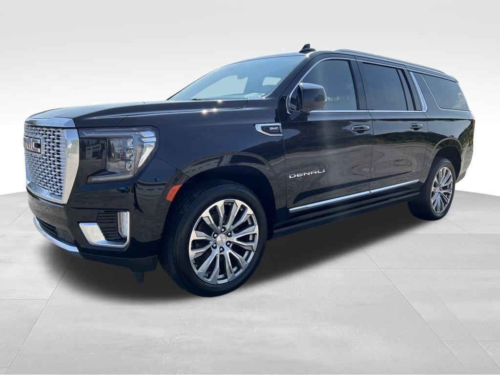 used 2022 GMC Yukon XL car, priced at $49,764
