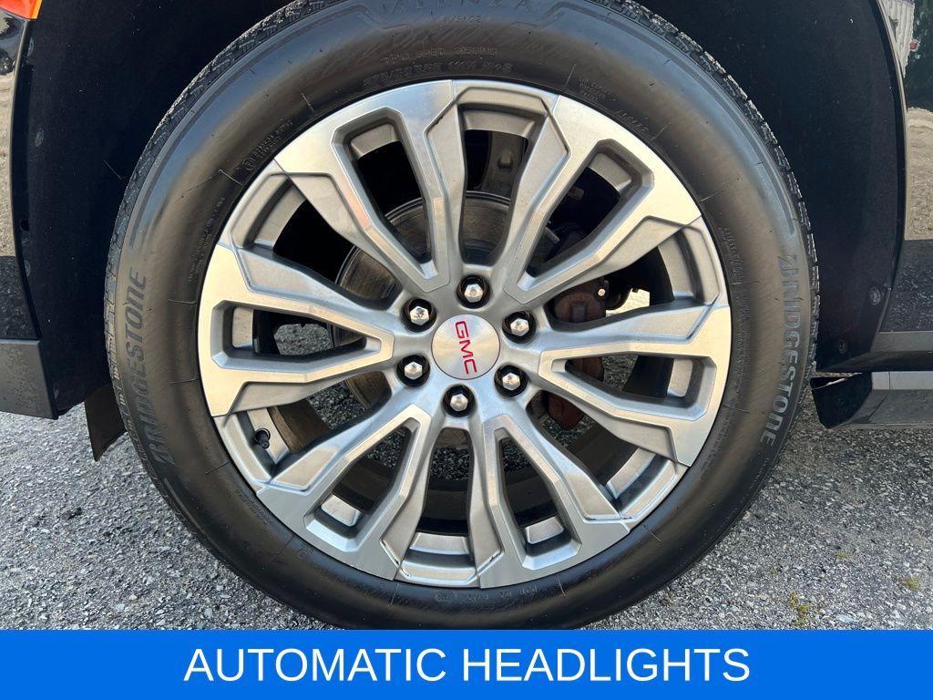 used 2022 GMC Yukon XL car, priced at $49,764