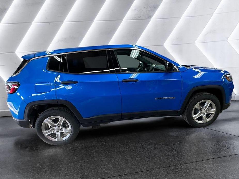 new 2024 Jeep Compass car, priced at $25,998