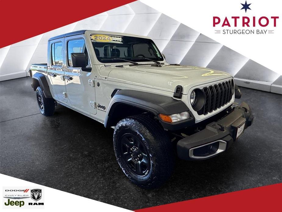 new 2024 Jeep Gladiator car, priced at $42,449