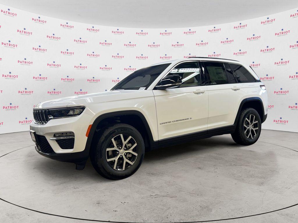 new 2025 Jeep Grand Cherokee car, priced at $47,346