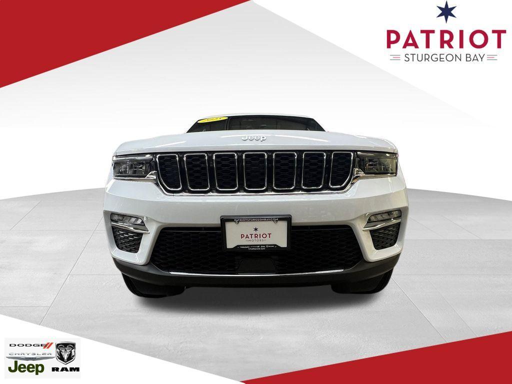 new 2025 Jeep Grand Cherokee car, priced at $45,157