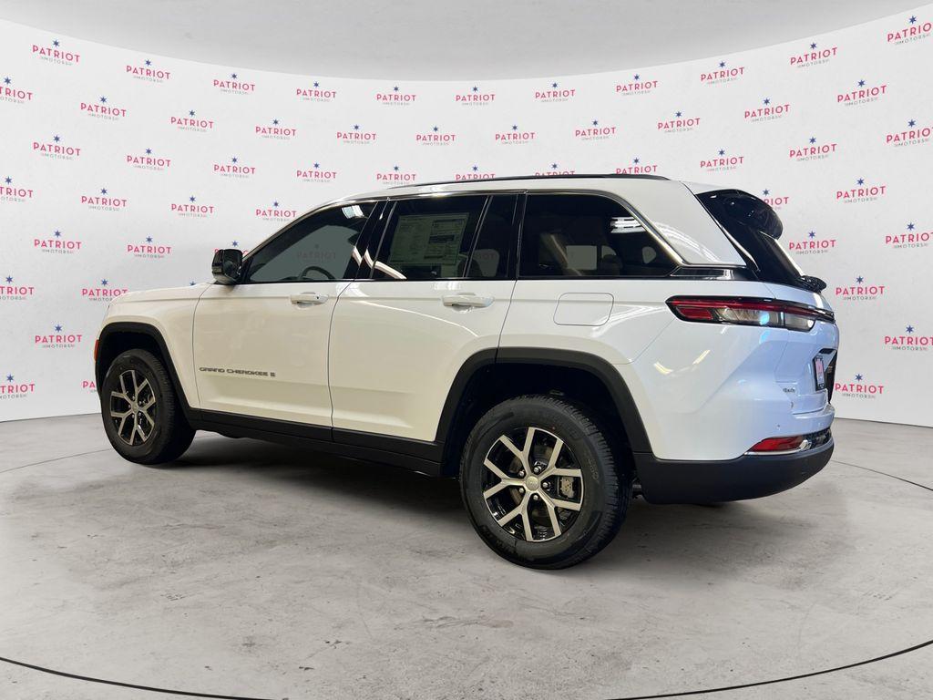 new 2025 Jeep Grand Cherokee car, priced at $47,346