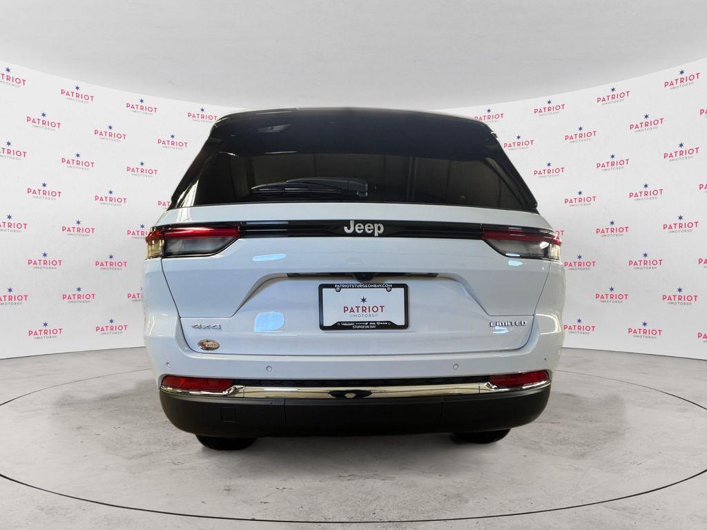 new 2025 Jeep Grand Cherokee car, priced at $47,346