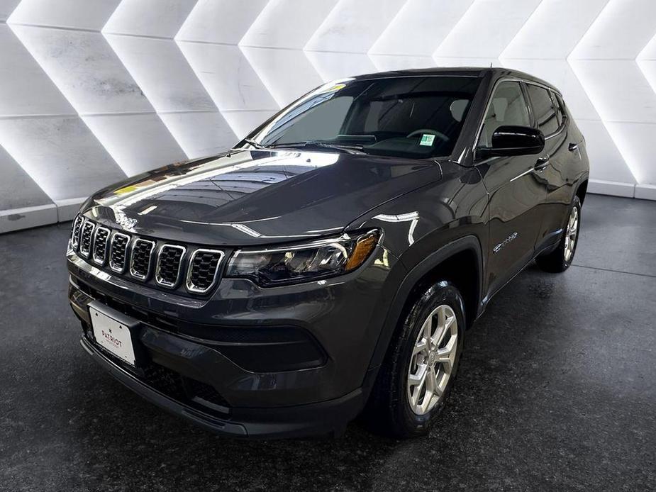 new 2024 Jeep Compass car, priced at $26,998