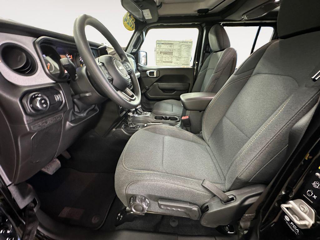 new 2024 Jeep Gladiator car, priced at $35,898