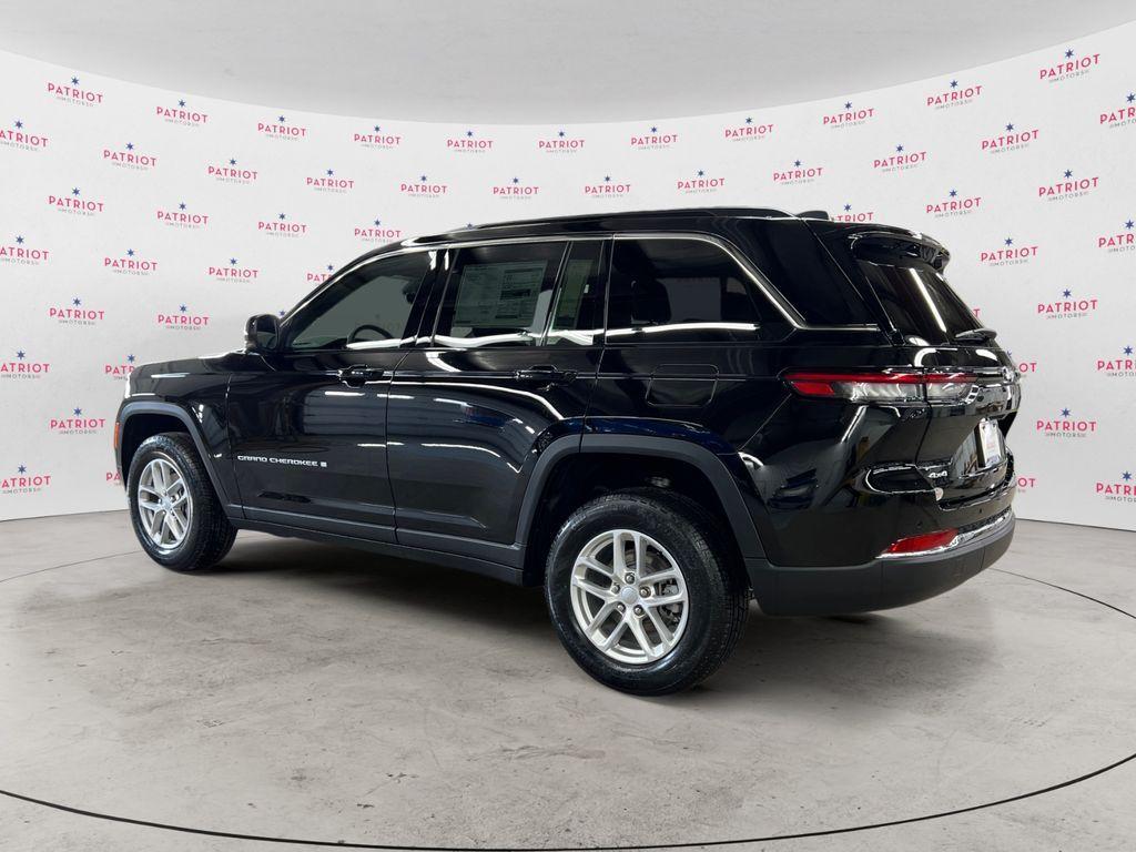 new 2025 Jeep Grand Cherokee car, priced at $40,472