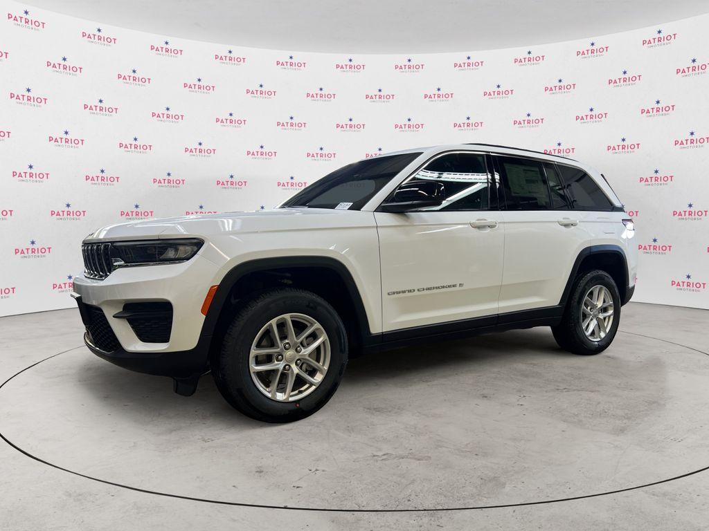 new 2025 Jeep Grand Cherokee car, priced at $39,677