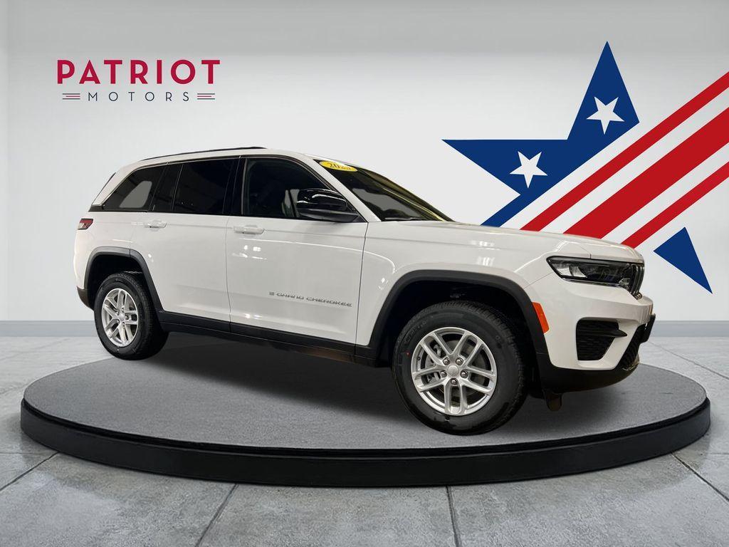 new 2025 Jeep Grand Cherokee car, priced at $40,325