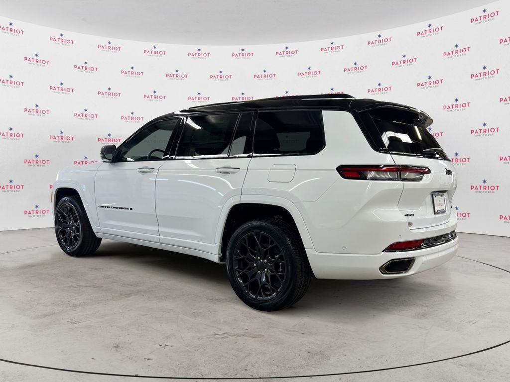 new 2025 Jeep Grand Cherokee L car, priced at $70,956