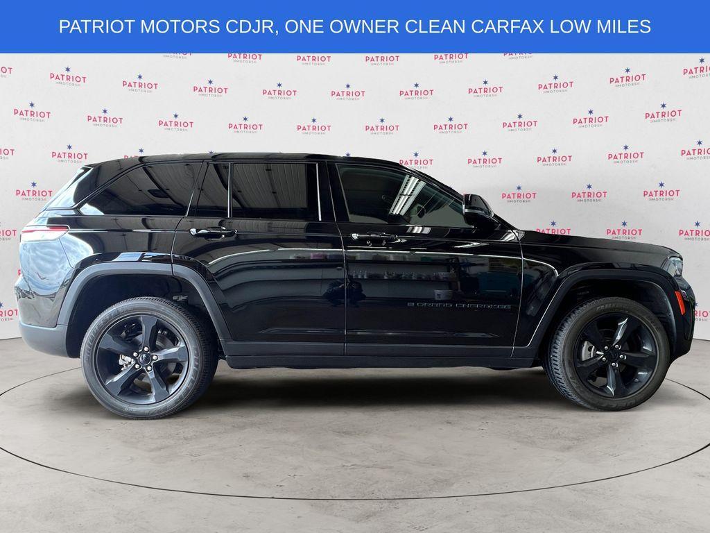used 2022 Jeep Grand Cherokee car, priced at $32,166