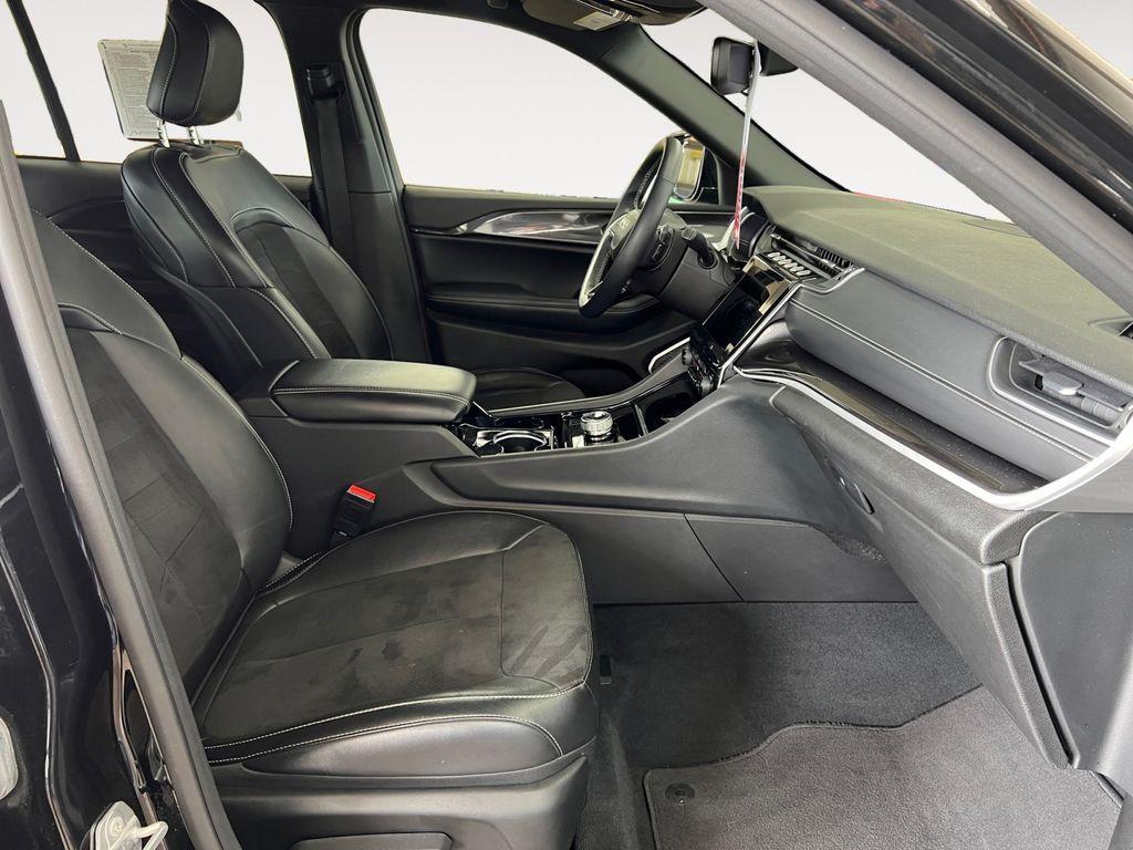 used 2022 Jeep Grand Cherokee car, priced at $32,157