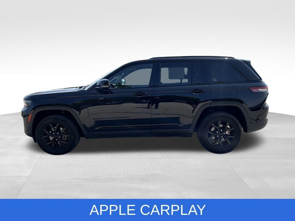 used 2024 Jeep Grand Cherokee car, priced at $29,896
