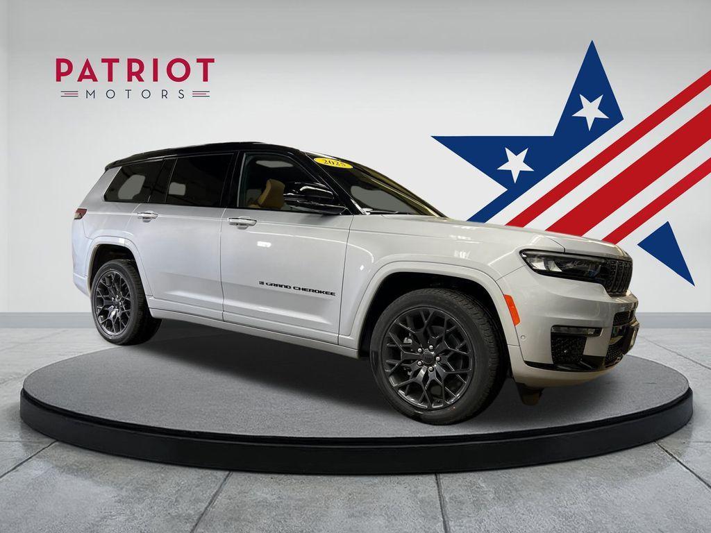 new 2025 Jeep Grand Cherokee L car, priced at $61,552