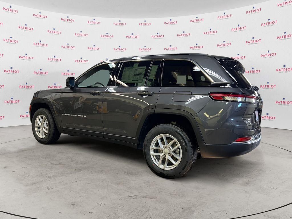 new 2025 Jeep Grand Cherokee car, priced at $38,272