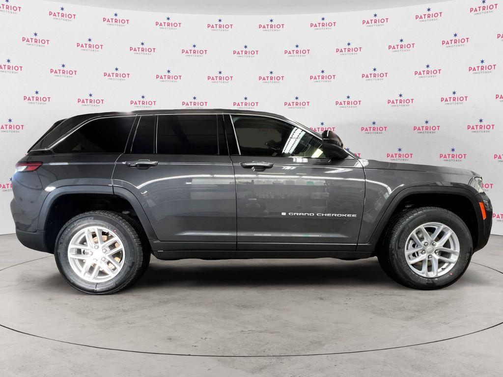 new 2025 Jeep Grand Cherokee car, priced at $38,272