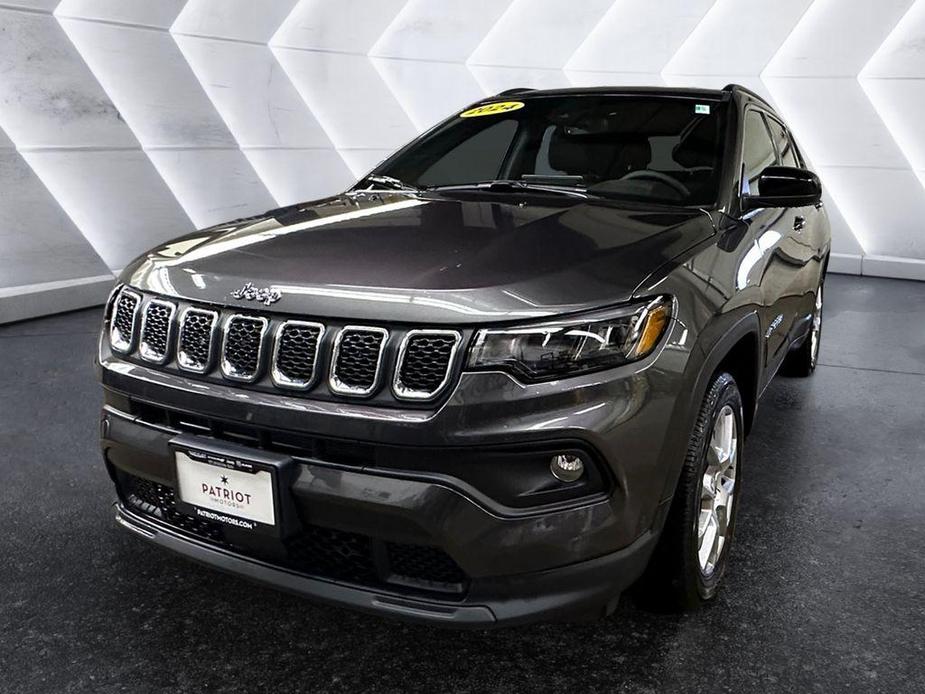 new 2024 Jeep Compass car, priced at $27,399