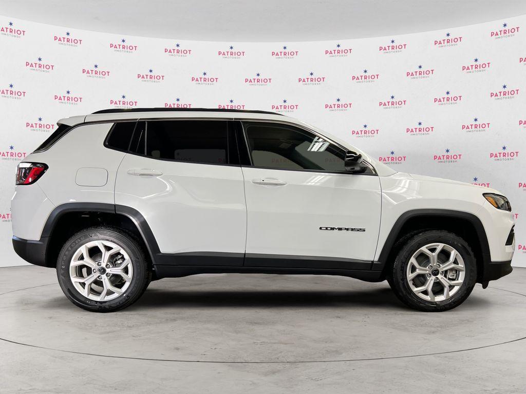 new 2025 Jeep Compass car, priced at $33,618