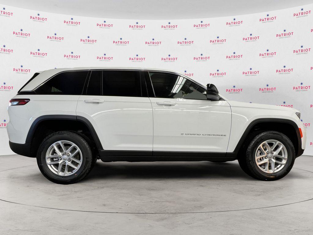 new 2025 Jeep Grand Cherokee car, priced at $41,672