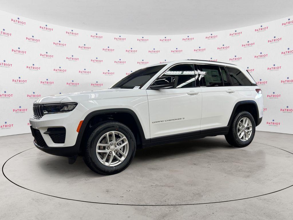 new 2025 Jeep Grand Cherokee car, priced at $41,672