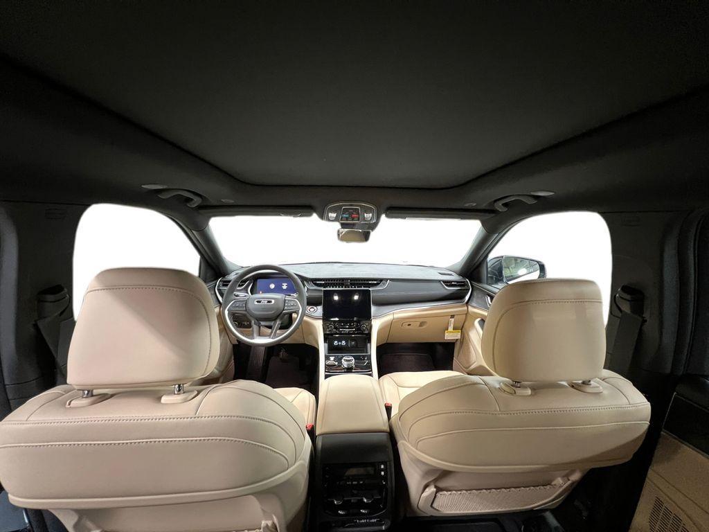 new 2025 Jeep Grand Cherokee L car, priced at $49,605