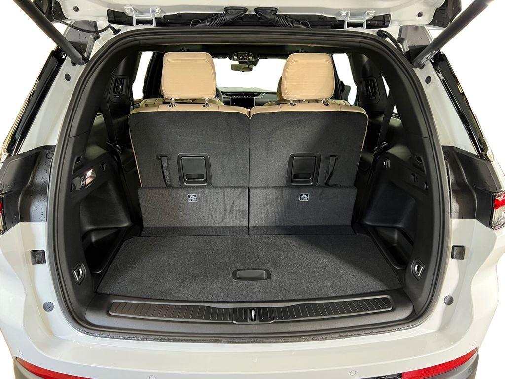 new 2025 Jeep Grand Cherokee L car, priced at $51,162