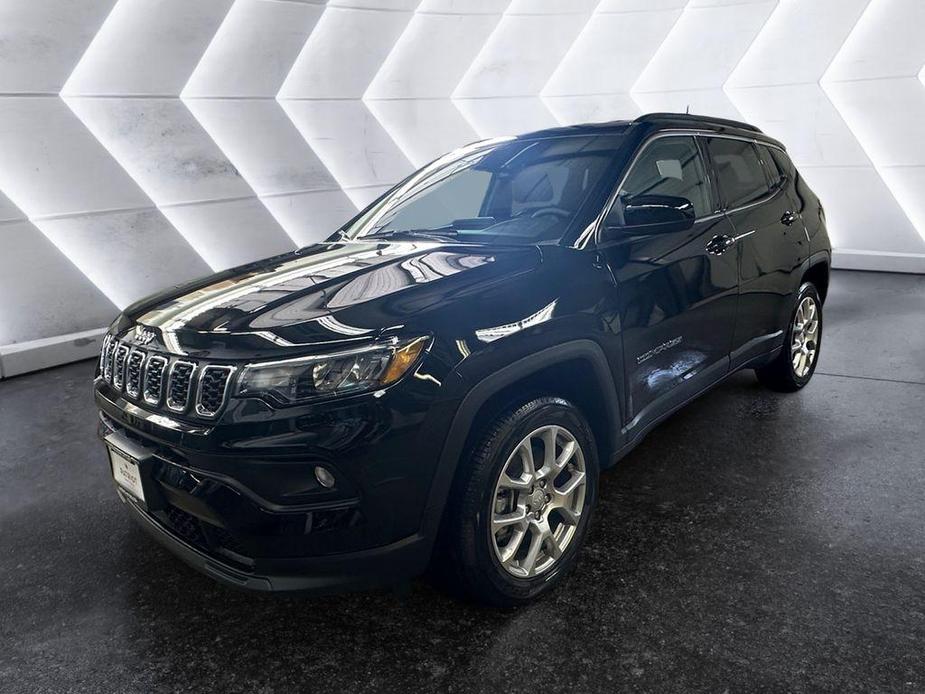 new 2024 Jeep Compass car, priced at $27,096