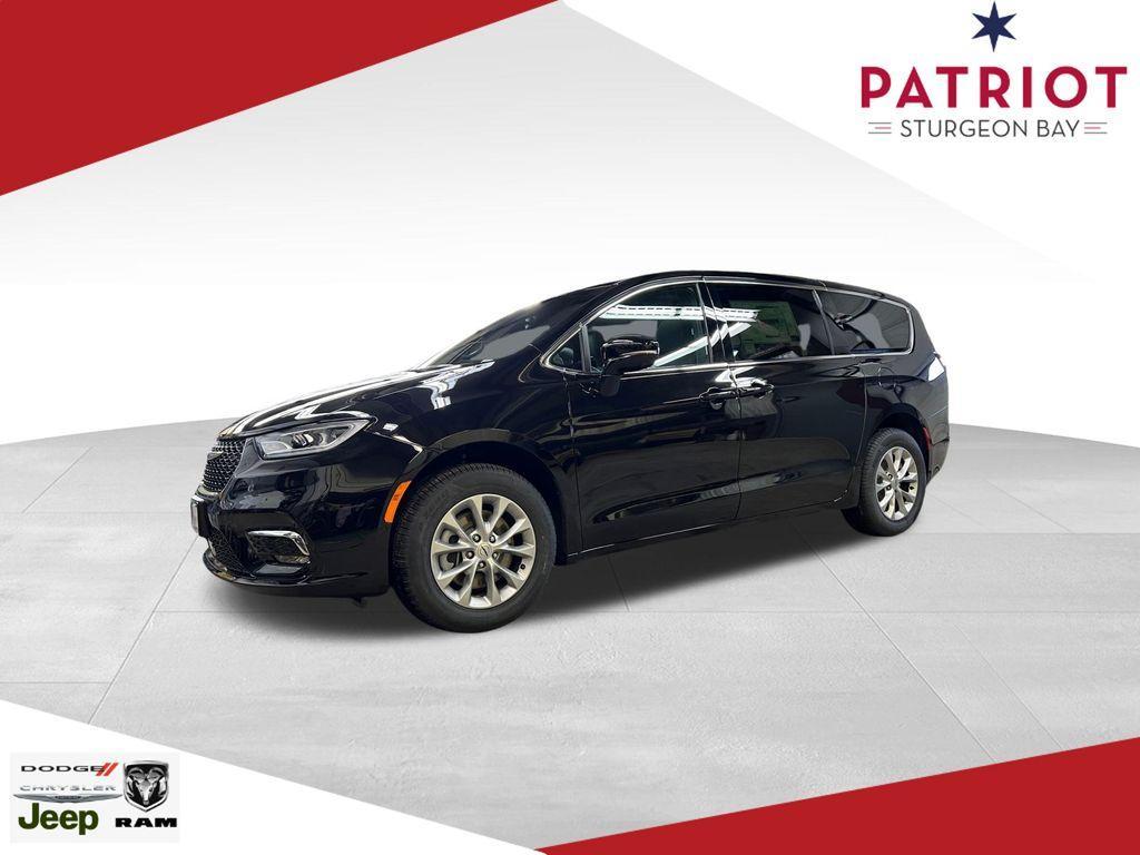 new 2025 Chrysler Pacifica car, priced at $46,298