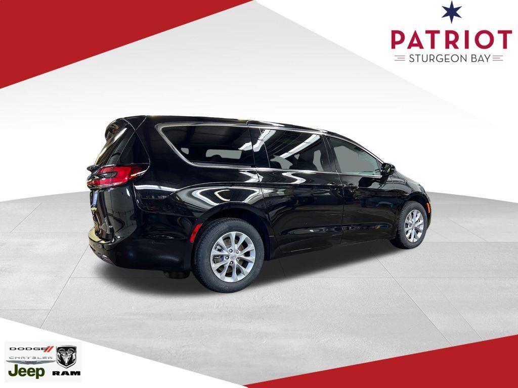 new 2025 Chrysler Pacifica car, priced at $46,298