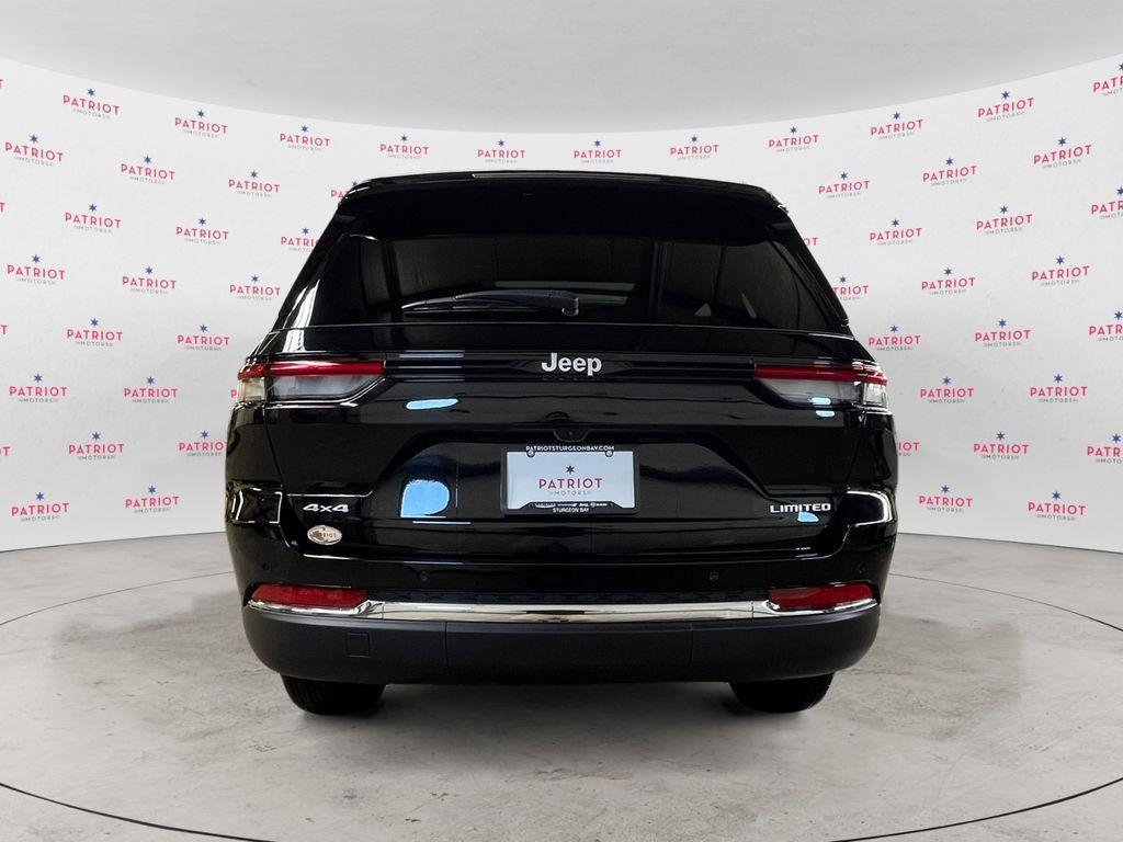 new 2025 Jeep Grand Cherokee car, priced at $47,941