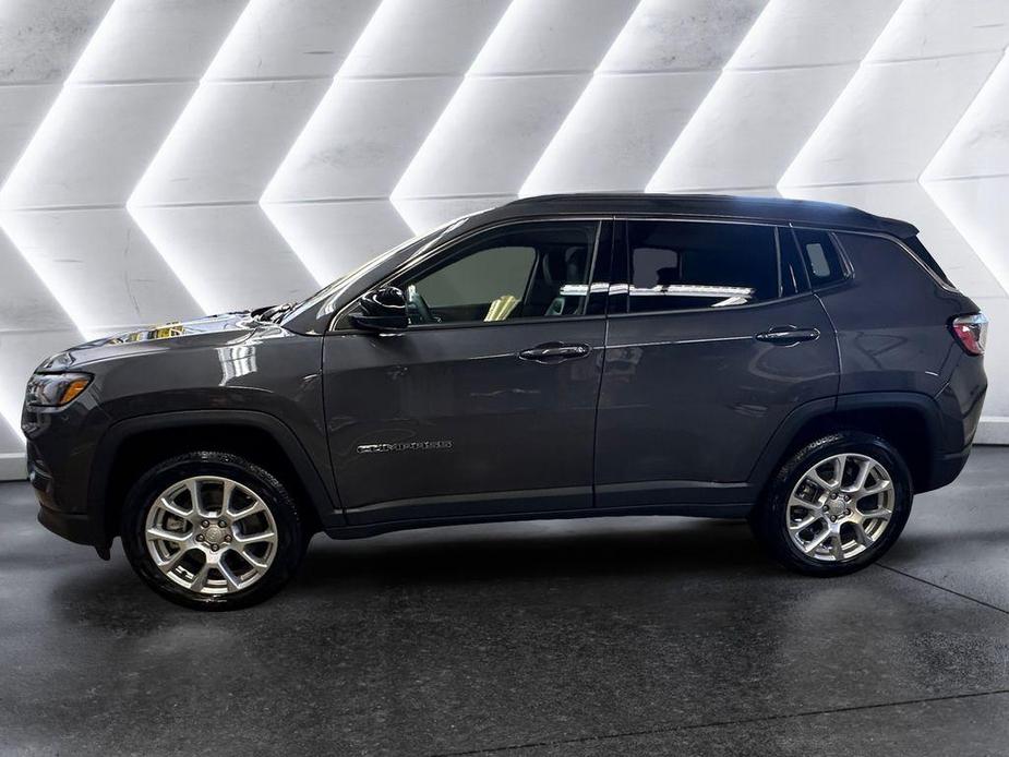 new 2024 Jeep Compass car, priced at $27,498