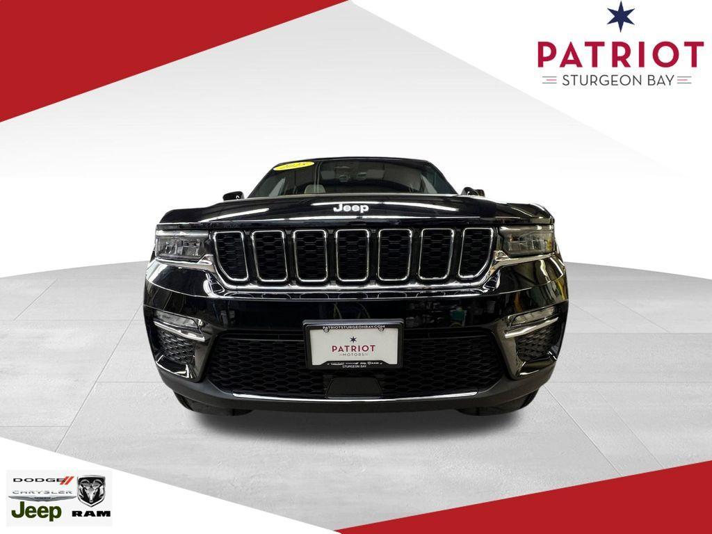 new 2025 Jeep Grand Cherokee car, priced at $43,166
