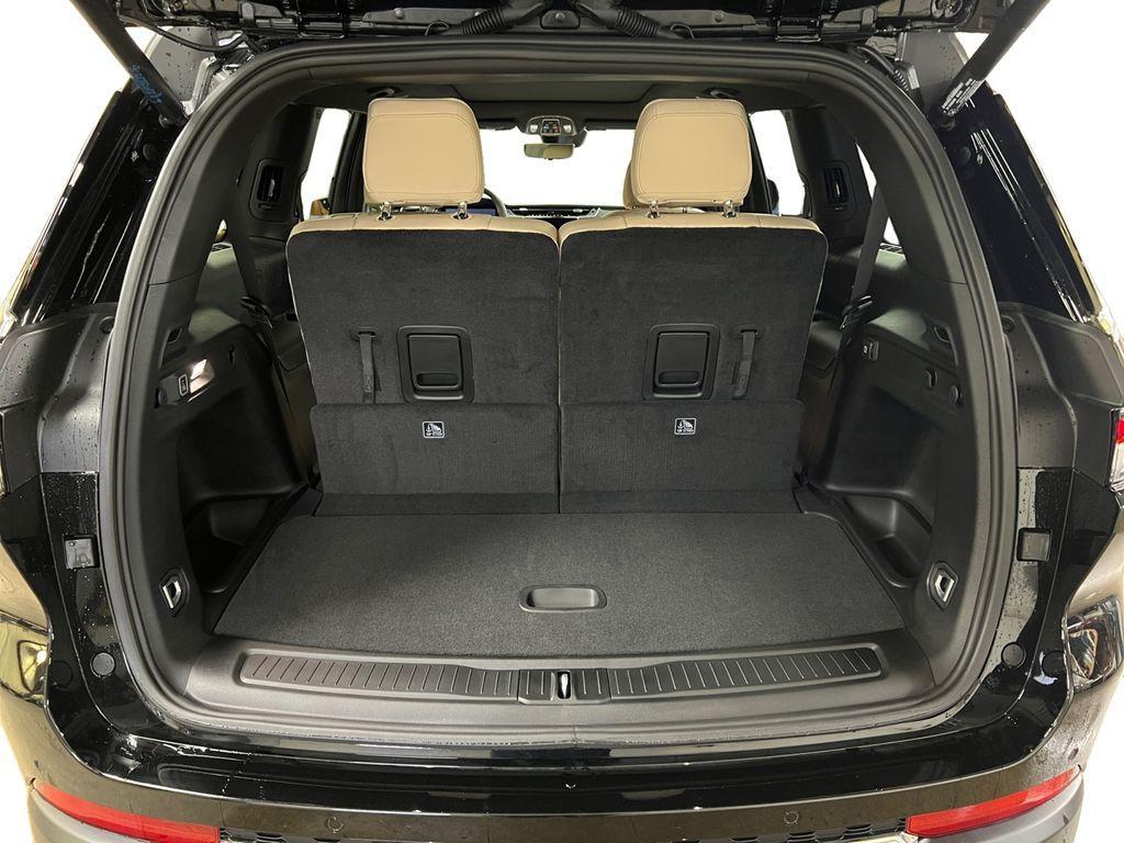 new 2025 Jeep Grand Cherokee L car, priced at $52,757