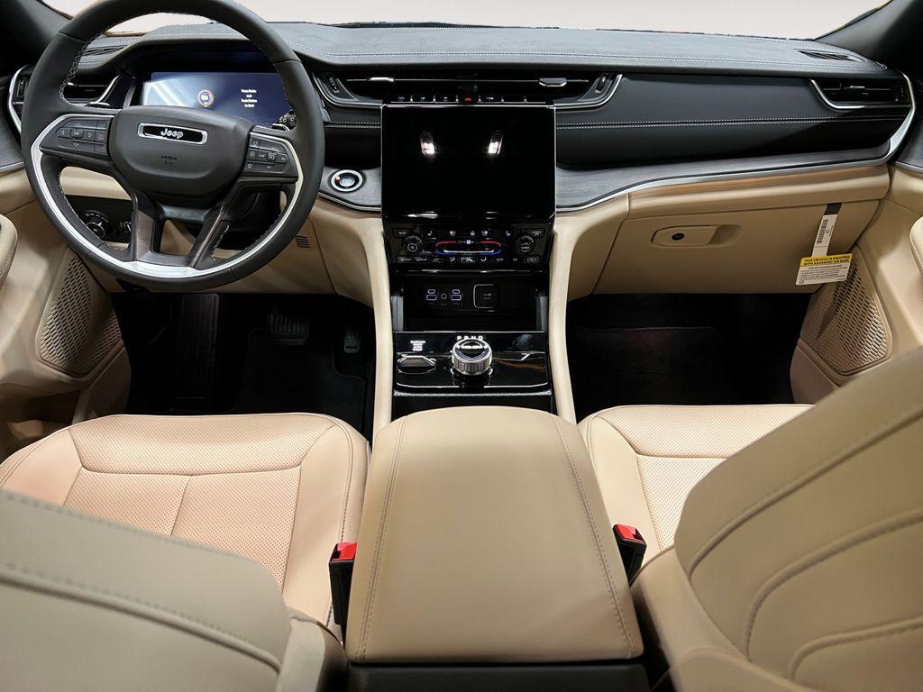new 2025 Jeep Grand Cherokee L car, priced at $50,114