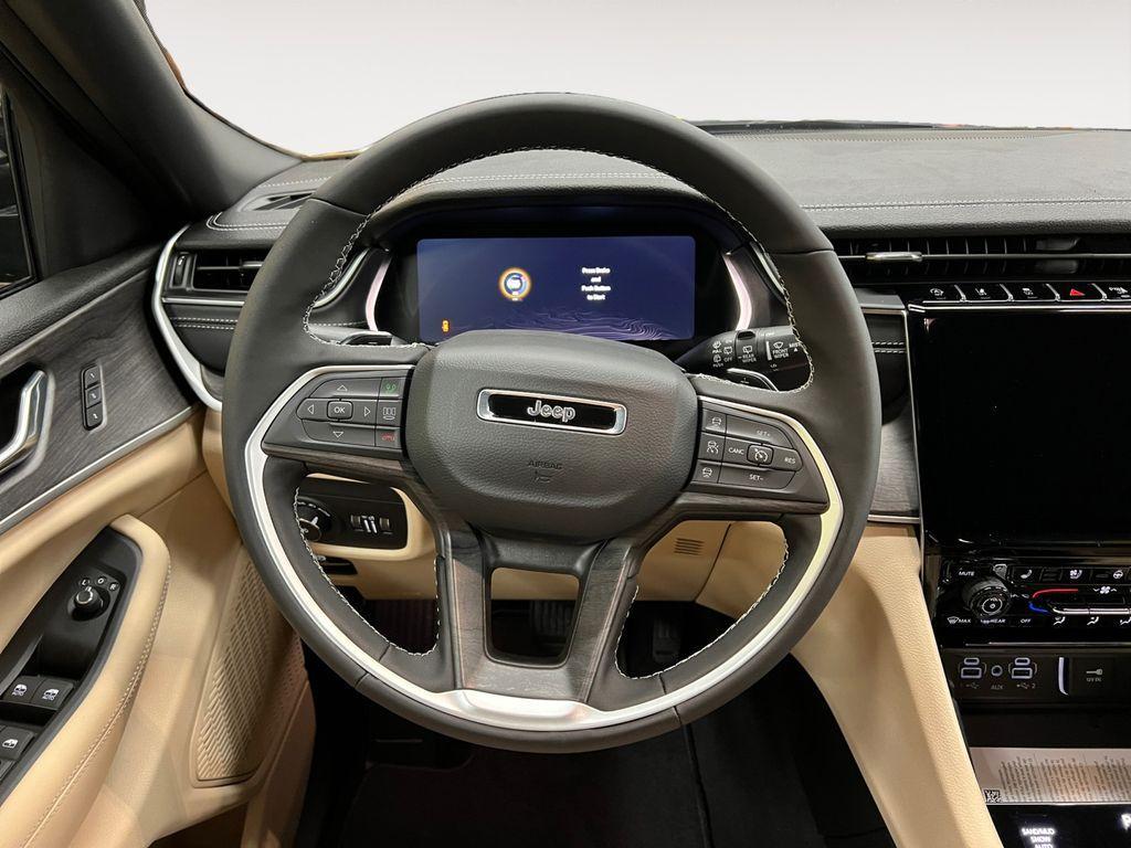 new 2025 Jeep Grand Cherokee L car, priced at $50,114