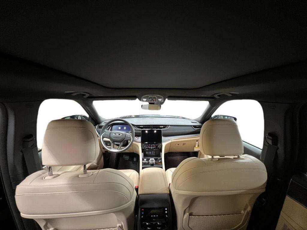 new 2025 Jeep Grand Cherokee L car, priced at $52,757