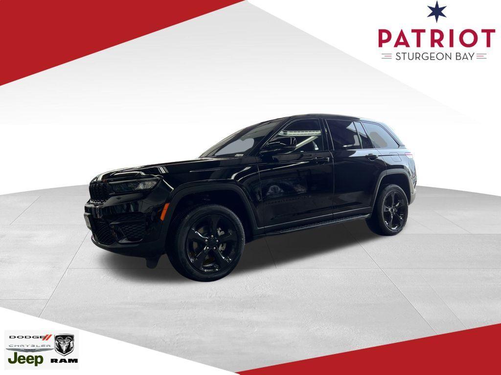 new 2025 Jeep Grand Cherokee car, priced at $43,230