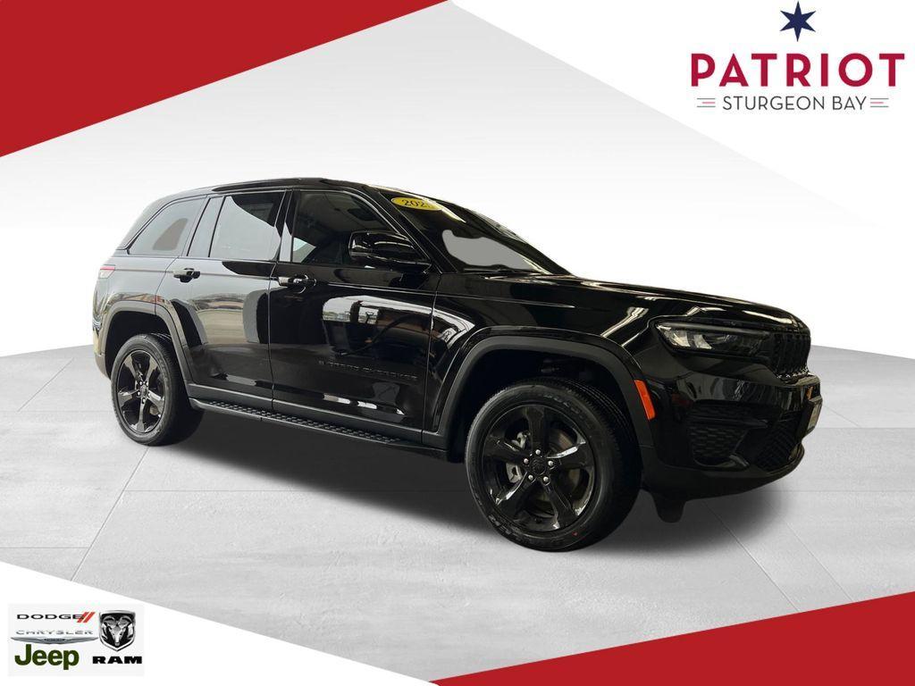 new 2025 Jeep Grand Cherokee car, priced at $42,480