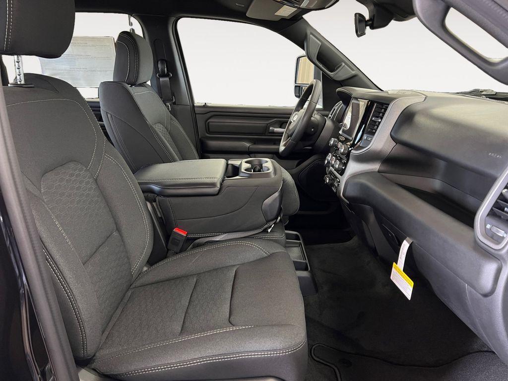 new 2025 Ram 1500 car, priced at $48,703