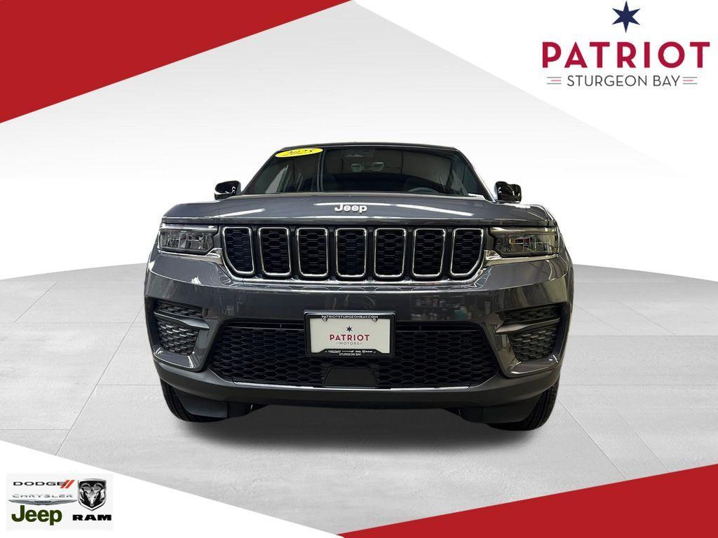 new 2025 Jeep Grand Cherokee car, priced at $39,443